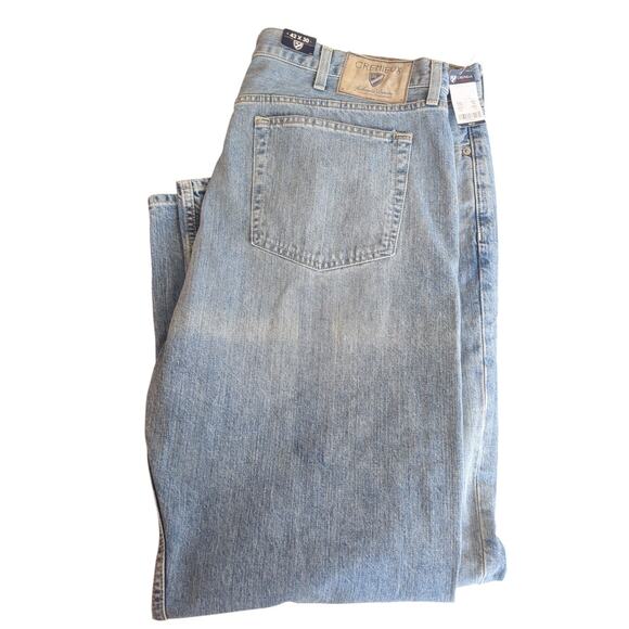 Cremieux Premium Denim Relaxed Jeans Men's Size 42x30 Light Wash Distressed NWT - Picture 9 of 9